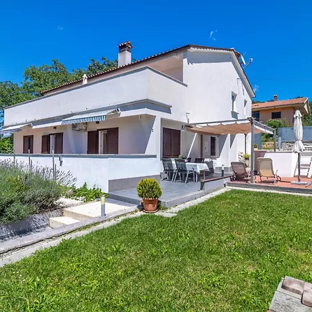 Holiday home Lovely Home In Labin With Kitchen *