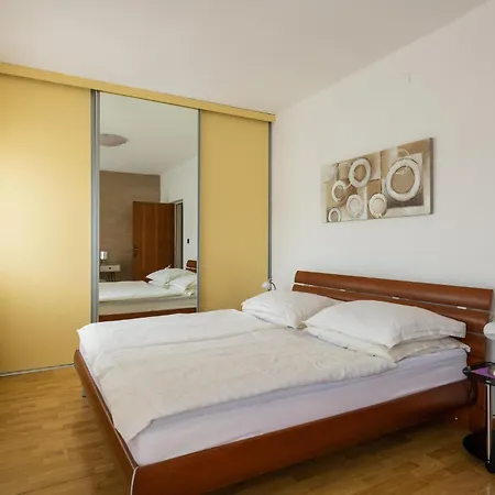 Lovely Home In Labin With Kitchen Holiday home *