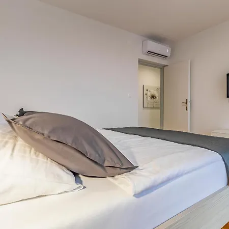 Lovely In With Wifi 펜션 라빈