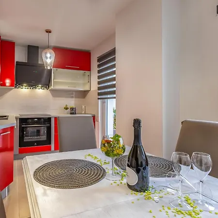 Lovely Home In Labin With Kitchen