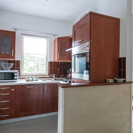 Holiday home Lovely Home In Labin With Kitchen