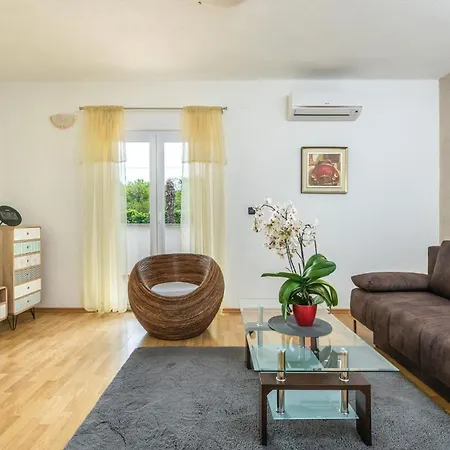 Lovely Home In Labin With Kitchen * Labin (Istria)