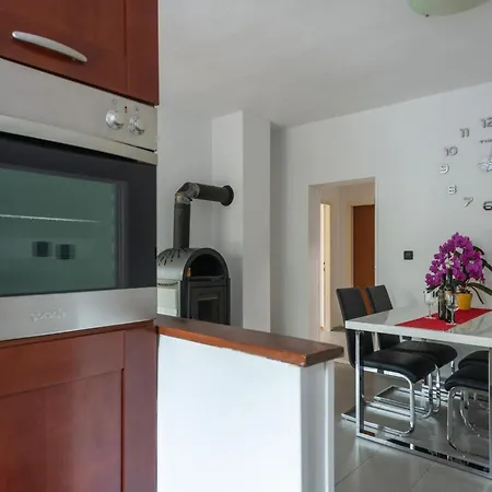 Holiday home Lovely Home In Labin With Kitchen *